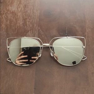 Modern Unbranded Sunglasses Silver and Chrome